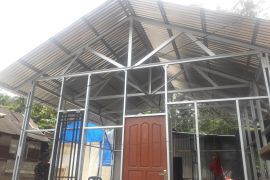 Korban gempa Pasbar pilih bangun hunian sementara daripada berbaju baru saat lebaran