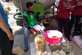 Pemkot Kediri distribusikan 6.000 kilogram minyak goreng curah subsidi ke pedagang