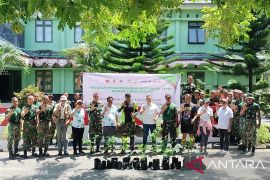 TNI AD dan Yayasan Sor Silai kompak peringati Hari Bumi di Tanimbar