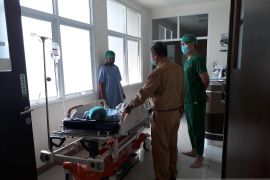 Bocah korban ledakan petasan jalani operasi jari tangan di RSUD Kediri