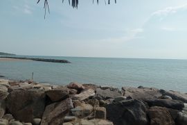 Warga pesisir Pandeglang tak terpengaruh erupsi  Krakatau