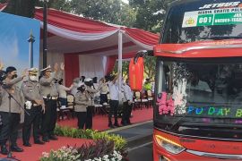Polda Metro Jaya berangkatkan gelombang pertama Mudik Gratis Polri