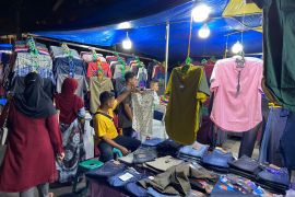 Berburu baju jelang lebaran di Aceh