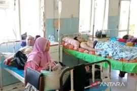 Dinkes Cianjur selidiki penyebab puluhan warga diduga keracunan takjil