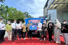 BNI Wilayah 02 serahkan hadiah mobil dan sepeda motor ke pemenang