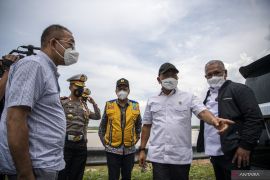 KSP Moeldoko Tinjau Arus Mudik Tol Bakauheni-Palembang Page 4 Small