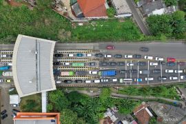Kemacetan di Tol Merak