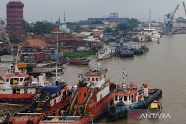 Penumpang kapal cepat Palembang-Bangka bergerak naik