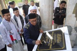 Masyarakat Aceh Jaya mulai gunakan masjid yang dibangun senlai Rp75 miliar