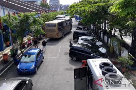 Arus mudik- Terminal KM-6 Banjarmasin mulai kedatangan seribuan penumpang mudik