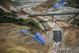 Jalur mudik fungsional jalan tol Cisumdawu