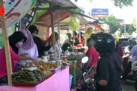Berkah Ramadhan dari pasar takjil Rangkasbitung
