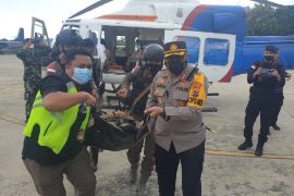 Personel TNI-Polri korban  penembakan KKB dirawat di dua RS di Jayapura
