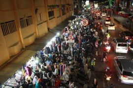 Toko di Jalan Imam Bonjol Bandarlampung  dipadati pembeli