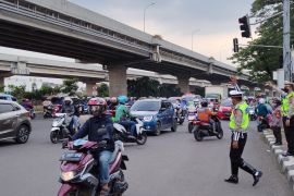 Jalur Kalimalang Minggu sudah lengang dari pemudik