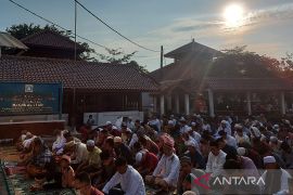 Begini suasana warga Rusunawa Marunda tunaikan Shalat Id