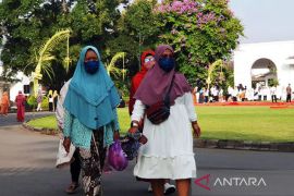 Warga diizinkan Shalat Id bersama Presiden di halaman Gedung Agung