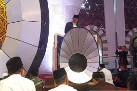 Khatib Sholat Idul Fitri ajak warga Sumbar terdepan jaga NKRI