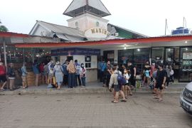 Belasan ribu wisatawan manfaatkan libur Idul Fitri ke Kepulauan Seribu