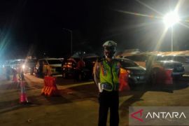 Polisi Bangka Barat larang mobil bak terbuka angkut penumpang