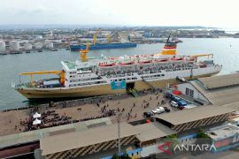 KM Ciremai diperbantukan untuk melayani arus balik Lampung - Cilegon