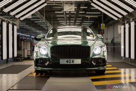 Bentley tetap untung meski ratusan mobilnya hanyut di laut