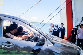 Bupati Situbondo lepas pelayaran perdana Pelabuhan Jangkar-Lembar