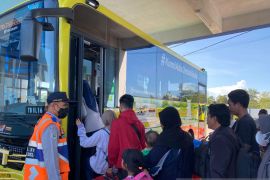 Arus balik H+4- Penumpang lebih banyak berangkat di Terminal Gambut Barakat