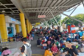 Pelabuhan Tanjung Priok ramai pada H+5 Lebaran 2022