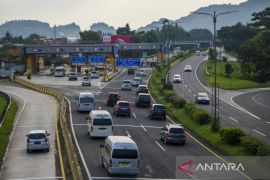 Arus balik di gerbang tol Pasteur