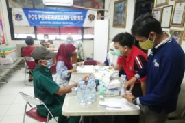 Terminal Kalideres periksa urine 20-25 sopir per hari saat arus balik