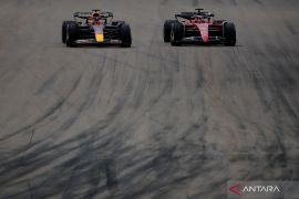 Klasemen: Kimi Antonelli di puncak, Russell membayangi