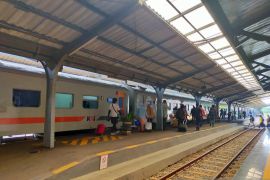 Volume penumpang di stasiun Daop Jember mulai turun