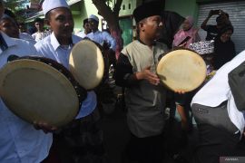 LEBARAN KETUPAT AJANG SILATURAHMI USAI MUDIK Page 2 Small