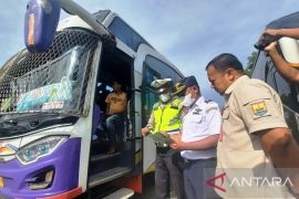 Arus balik di terminal Pariaman diperkirakan masih berlangsung dalam beberapa hari ke depan