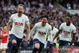 Harry Kane bawa Spurs kalahkan Arsenal 3-0