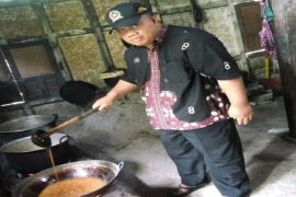 Pemkab Kulon Progo diminta remajakan pohon kelapa di Kokap