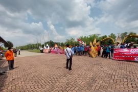 Buruh di Pekanbaru dukung Pemilu bersih