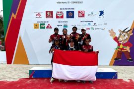 SEA Games Vietnam - Inge Prasetyo sumbang perak untuk triatlon Indonesia