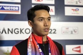 Piala Thomas: Jonatan Christie akui sulit atasi kondisi lapangan di partai penentuan