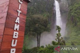 Empat curug di Jabar jadi destinasi wisata unggulan