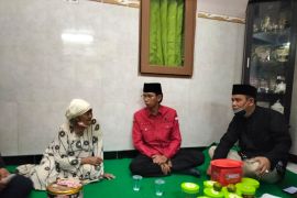 Ketua DPRD Surabaya minta korban kecelakaan bus dapat perawatan medis terbaik