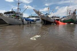 Banjir Rob Di Pelabuhan Kalimas