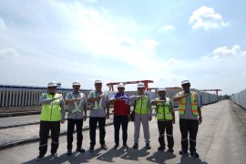 WTON rampungkan produksi Slab Track KCJB lebih cepat dari target