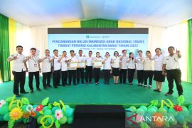 Kabupaten Landak dapat penghargaan atas pelaksanaan imunisasi rutin