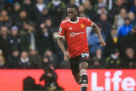 Jose Mourinho tertarik datangkan bek sayap MU Aaron Wan-Bissaka ke AS Roma