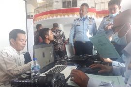 Pelayanan paspor di buka, masyarakat Pasbar sangat terbantu