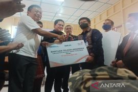 Menteri BUMN Erick Thohir bantu SMA-SMK di Taput wujudkan digitalisasi pendidikan