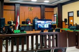 Oknum dosen Universitas Riau dituntut tiga tahun penjara
