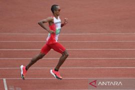 Agus Prayogo rebut medali perak lari maraton SEA Games Vietnam Page 2 Small